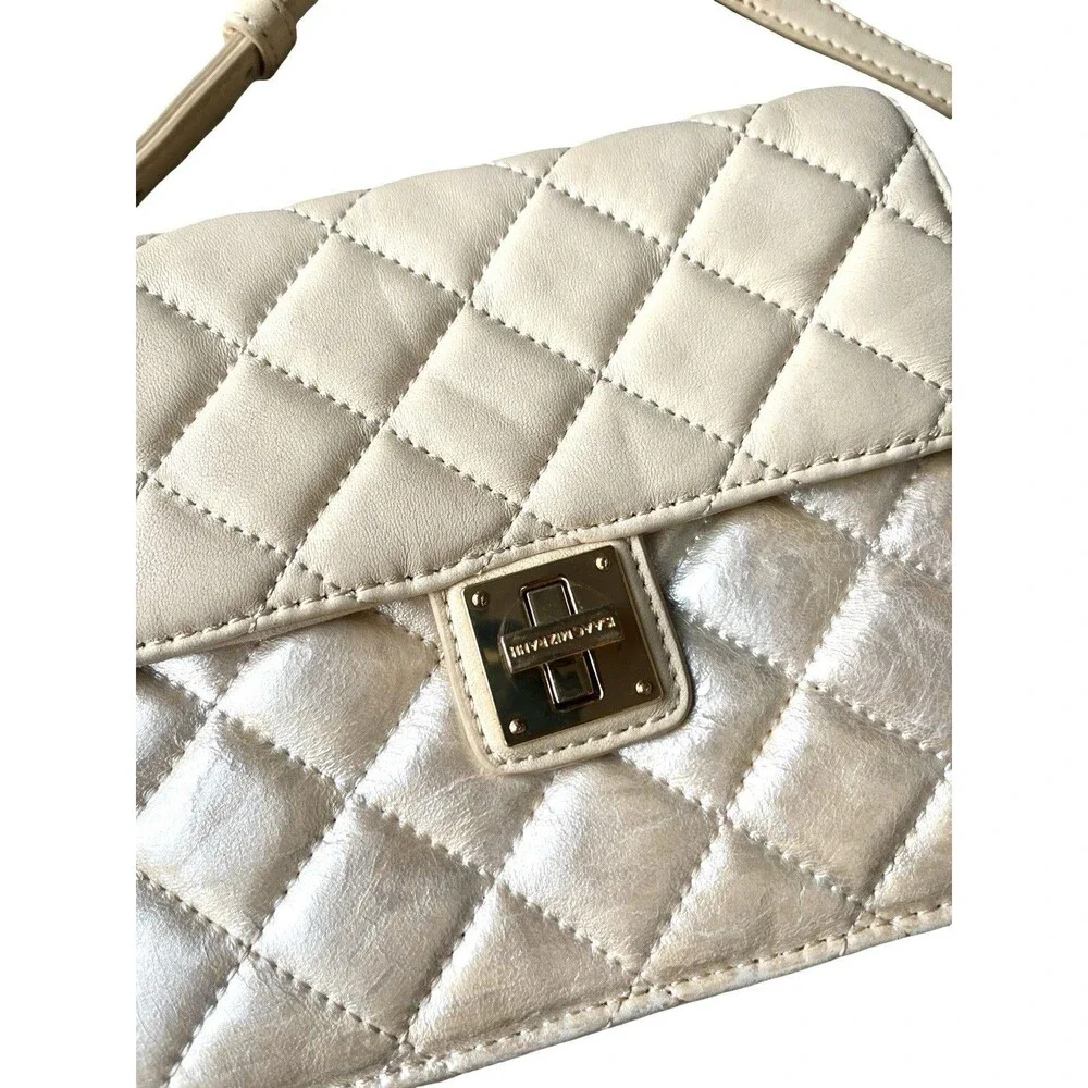 Isaac Mizrahi Ivory Quilted Crossbody Bag Gold Turn Lock Chain Strap Purse